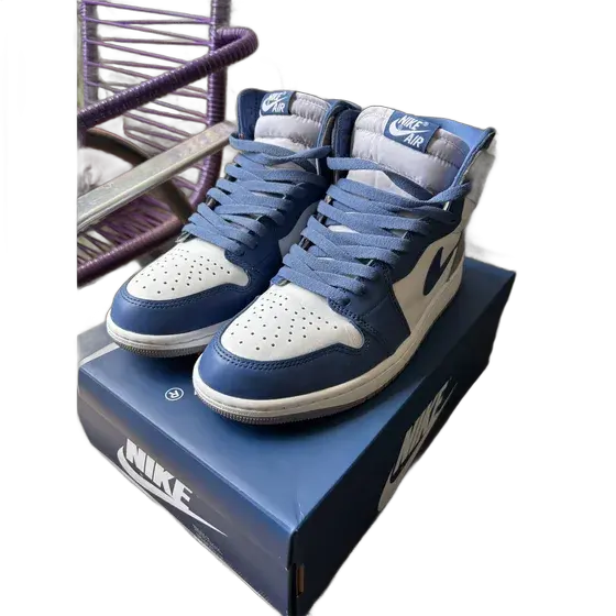 Nike Air Jordan 1 High Sneaker Blue and White Men's